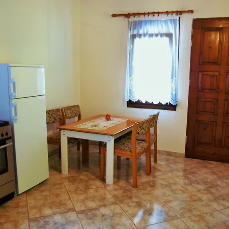 Ktima Elia 斯卡拉索提罗斯